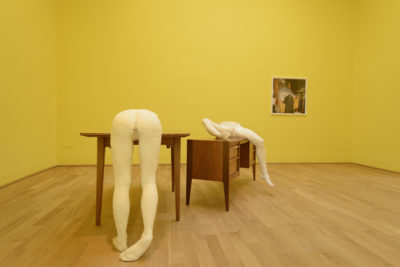 sarah-lucas-british-pavilion-at-the-venice-art-biennale-designboom-11