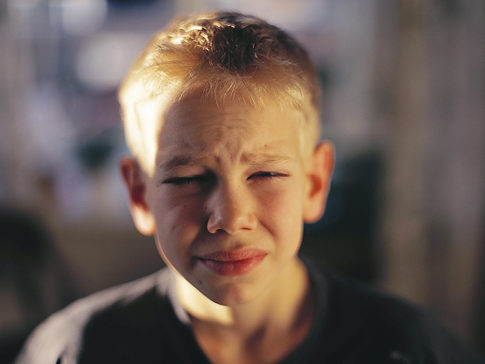 Boy Crying Original Filename: 3003-010387.jpg