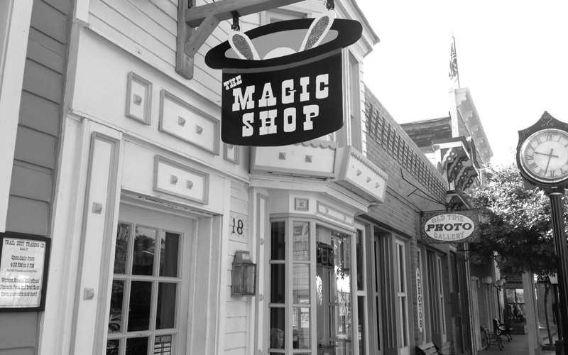 102 magic shops DC's