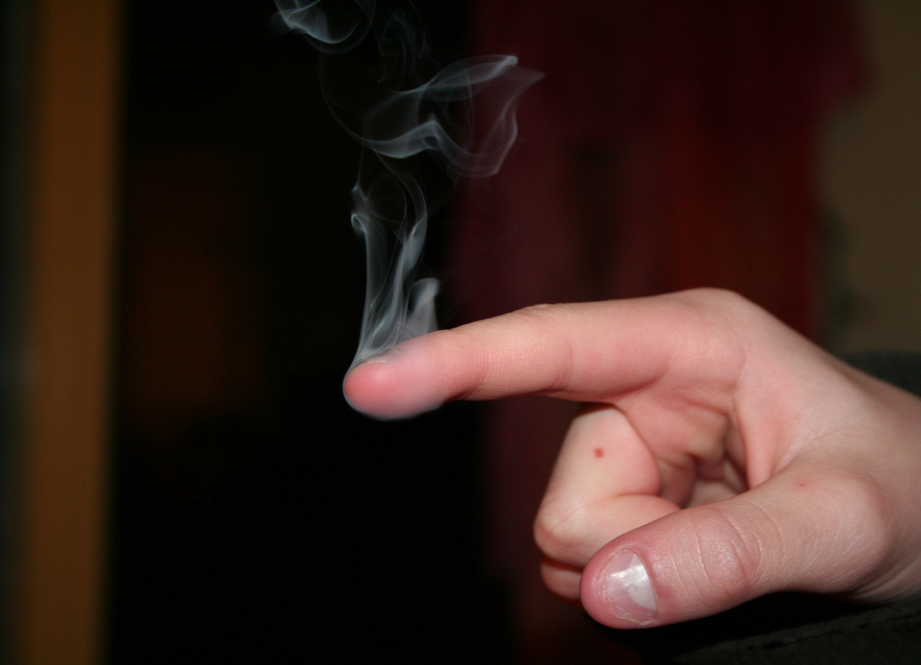 how-to-make-smoke-come-out-of-your-fingers-dc-s